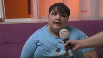 Izmir - Obezite Hastalığı Olan Çocuk Tedavi Için Yardım Bekliyor