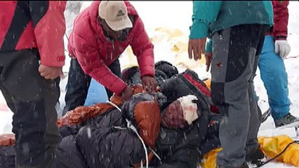 Reportero narra como sobrevivió a la avalancha del Everest