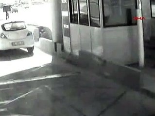 Gişede Korkunç Kaza Anı