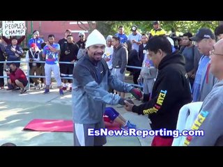 manny pacquiao floyd mayweather would pay 50k for my mouthpiece  - esnews boxing