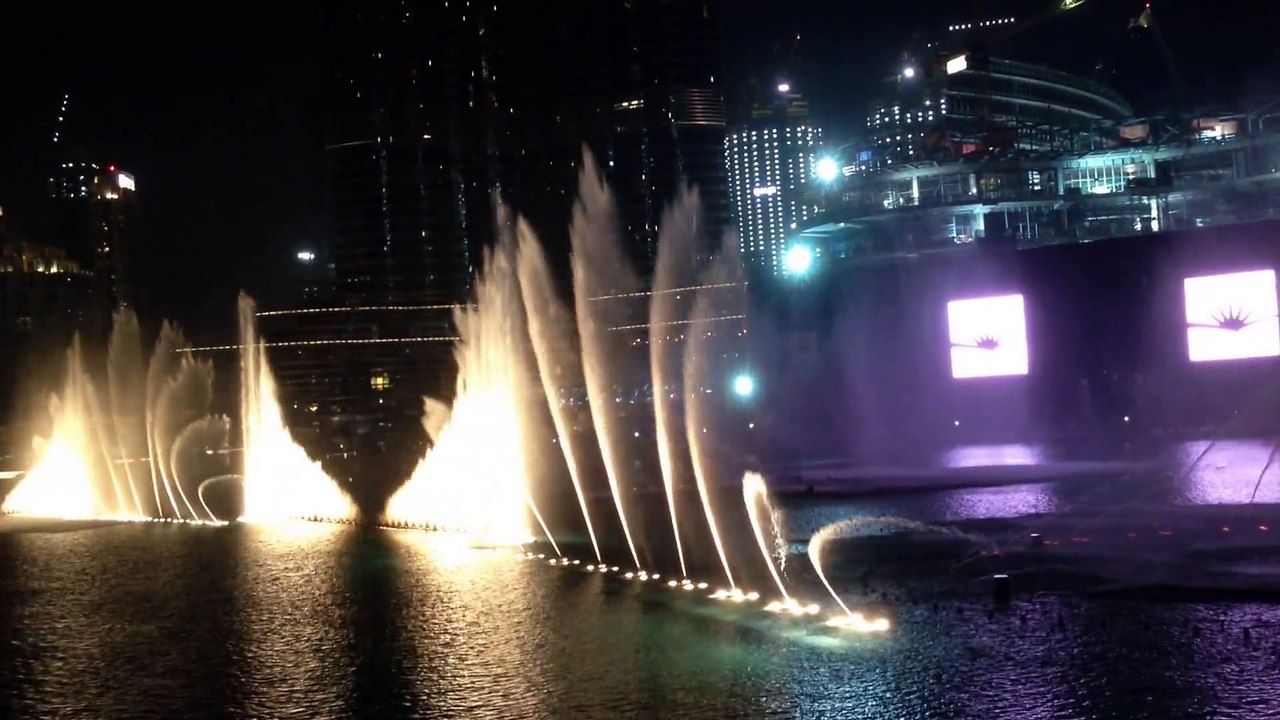 The Dubai Fountain 2017 / Dubai Mall / Burj Khalifa View / Downtown Dubai /Beautiful Arabic music