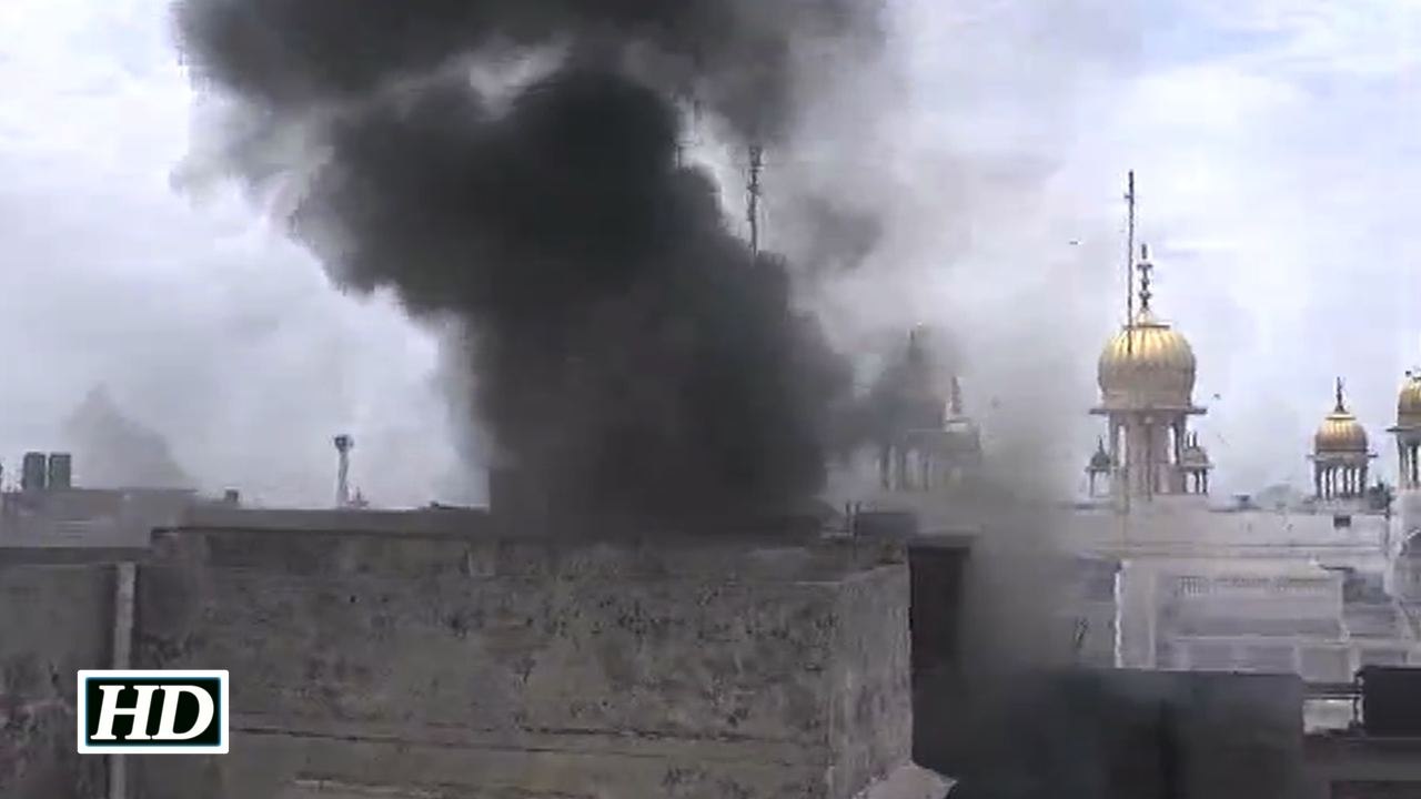 Fire breaks out in north Delhi locality