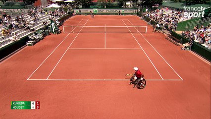Roland-Garros 2017 : L’énorme passing de Houdet qui réagit (6-4, 1-3)