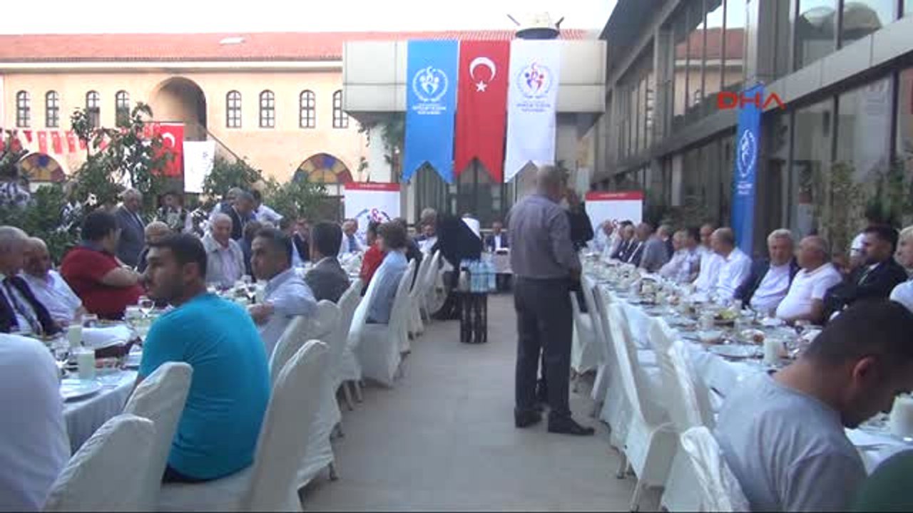 Gaziantep Emektar Sporcular Iftar Yemeğinde Buluştu