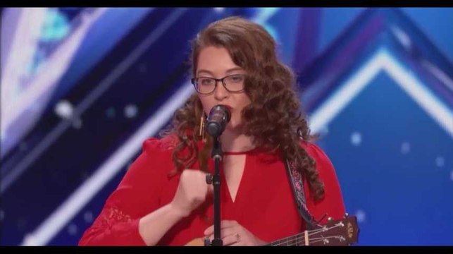 America’s Got Talent : Une chanteuse sourde émeut aux larmes le jury (vidéo)