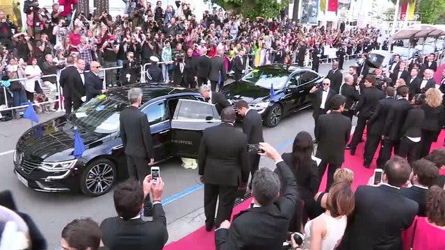 George et Amal Clooney parents : les détails hallucinants de l’accouchement ! (vidéo)