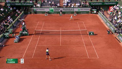 Roland-Garros 2017 : Halep fait parler sa puissance face à Pliskova ! (2-1)