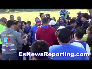 Manny Pacquiao Swinging In Camp For Floyd Mayweather - EsNews Boxing