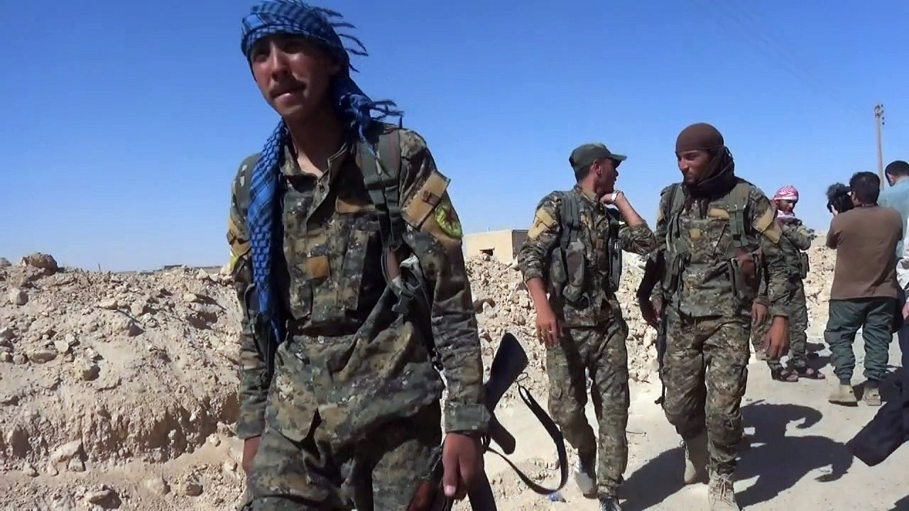 Raka:Schwere Kämpfe zwischen Anti-IS-Koalition und Dschihadisten
