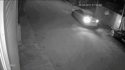 Başkentte Iş Yerlerinden Hırsızlık Anı Güvenlik Kamerasında