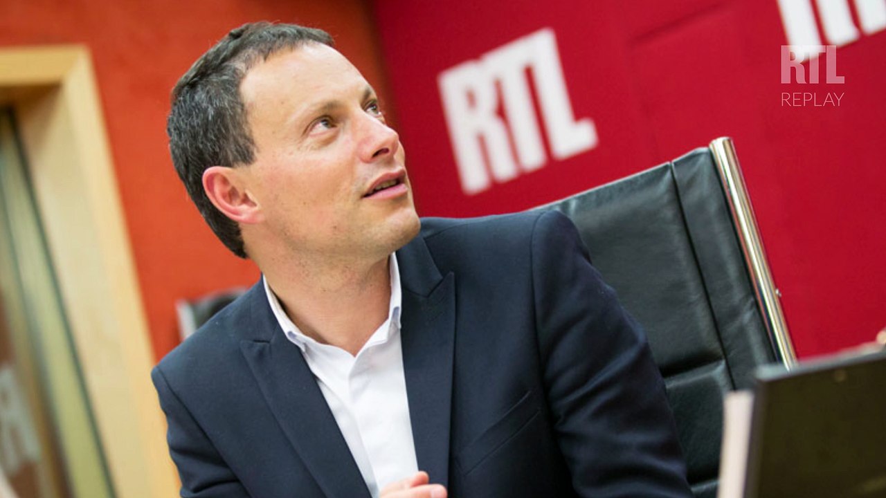 Rythmes scolaires : les programmes de Vallaud-Belkcam, "calamiteux" pour Luc Ferry