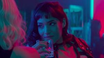 Atómica - Nuevo clip: Sofia Boutella no es quien dice ser