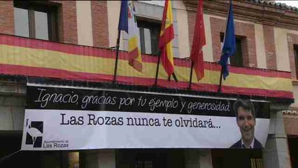 El 'héroe de monopatín'  homenajeado por sus vecinos en Las Rozas