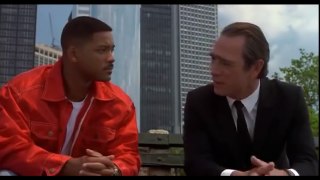 Flat Earth In Will Smith Movies - The Flat Earth Hidden In The UN Logo With Pythagorean Numerology