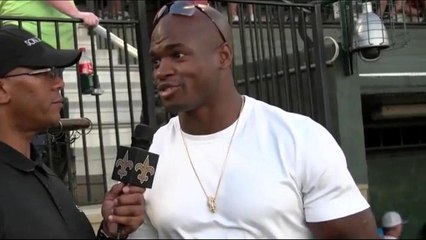 Adrien Peterson on Bob Stoops: He's a great person that always helps others reach their goals