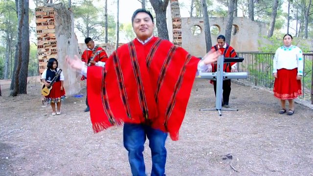 ♪♥ LAMA IMPERIAL ► Ñuka kuyashka rosita & Florcita