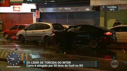 Carro é atingido por 50 tiros em frente a estação de trem