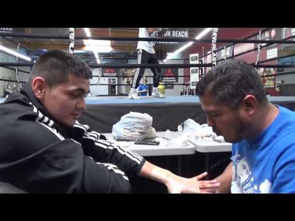 floyd mayweather set to make 180 million dollars vs manny pacquiao - EsNews boxing