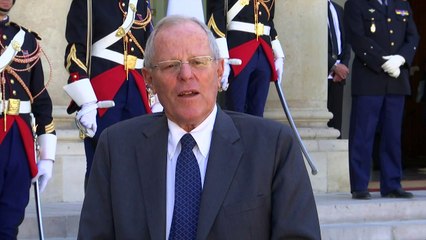 Macron y Kuczynski reiteran compromisos sobre clima en París