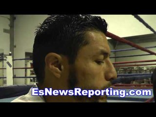 jhonny gonzalez reay for war vs gary russell jr - EsNews