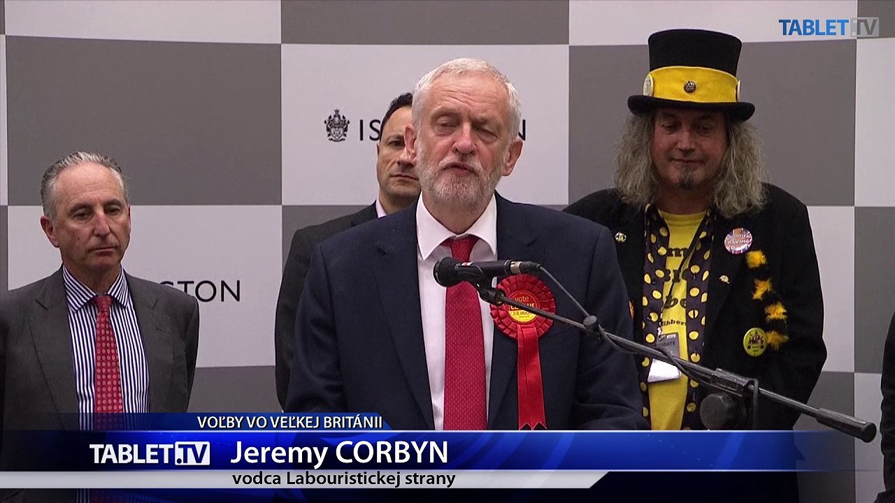 Vodca labouristov Corbyn vyzval premiérku Mayovú, aby rezignovala