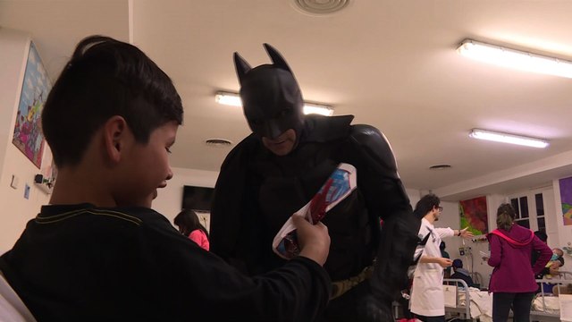 Un Batman argentin au chevet d'enfants malades