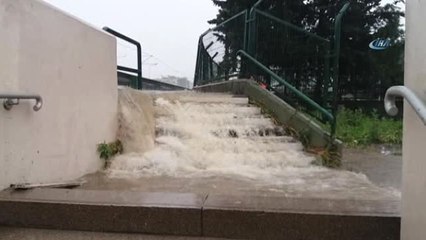 Bursa'da Caddeler ve Geçitler Göle Döndü