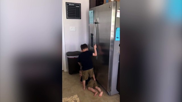 Les enfants ont toujours pleins d'idées pour avoir ce qu'ils veulent !