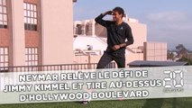 Neymar relève le défi de Jimmy Kimmel et tire au-dessus d'Hollywood Boulevard