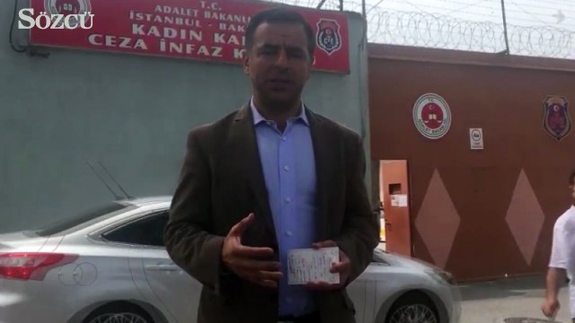 Mediha Olgun: “Yaşadıklarımız tuhaf ve gülünç…”