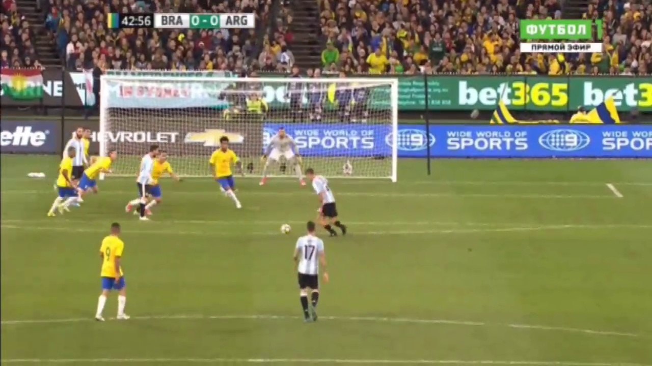 Paulo Dybala Amazing Shot Almost Goal - Brazil vs Argentina 09.06.2017 HD