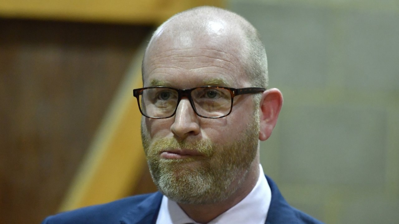 Paul Nuttall resigns as Ukip leader