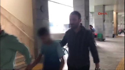 2 Çocuğu Öldüren Minibüsün Direksiyonundaki Çocuk ve Babası Adliyeye Sevk Edildi.