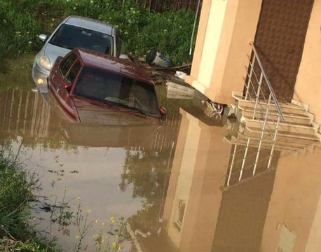 Sağanak Yağış Hayatı Felç Etti!