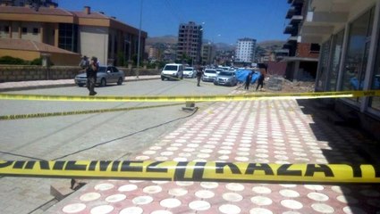 Bir İl, İki Olay! Batman'da Hem Karakola Hem Belediye Başkanına Saldırı!