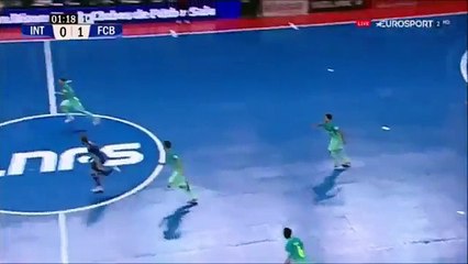 Mais uma jogada de Ricardinho que promete correr o Mundo