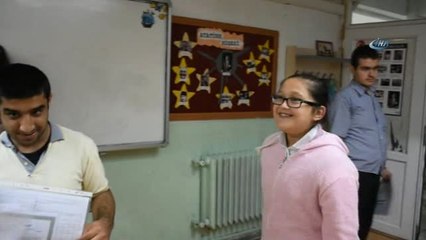 Tosya'da Özel Öğrenciler Karne Heyecanı Yaşadı