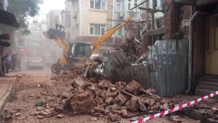 Kumkapı'da Bina Çöktü