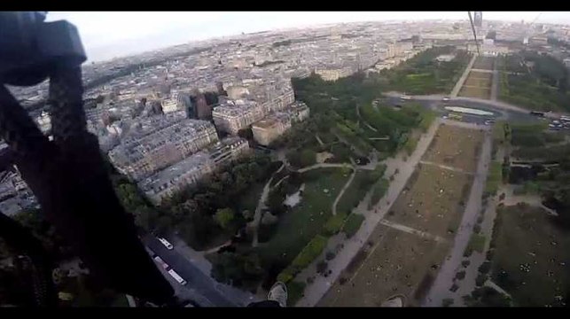 Roland Garros 2017 : Non Stop Zapping teste le Smash Perrier sur la Tour Eiffel (Exclu Vidéo)