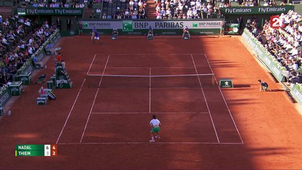Roland-Garros 2017 : Rafael Nadal joue avec les lignes et épuise Thiem (6-3, 4-2)