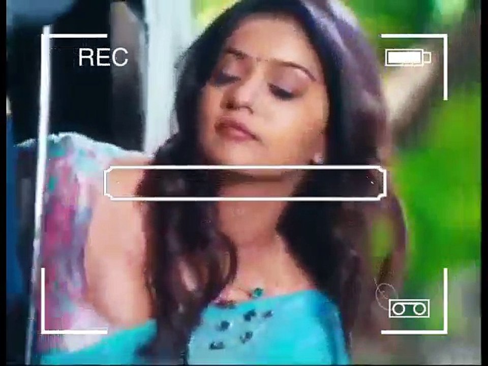 indian actress showing her nip