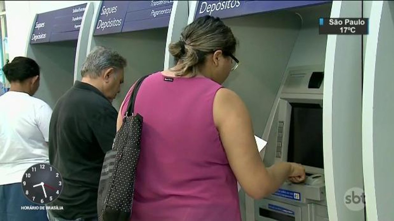 Agências da Caixa abrem neste sábado (10) para saque de contas inativas do FGTS