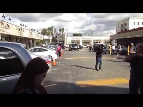 Mayweather vs Pacquiao Manny arrives To The Gym To Open Camp EsNews