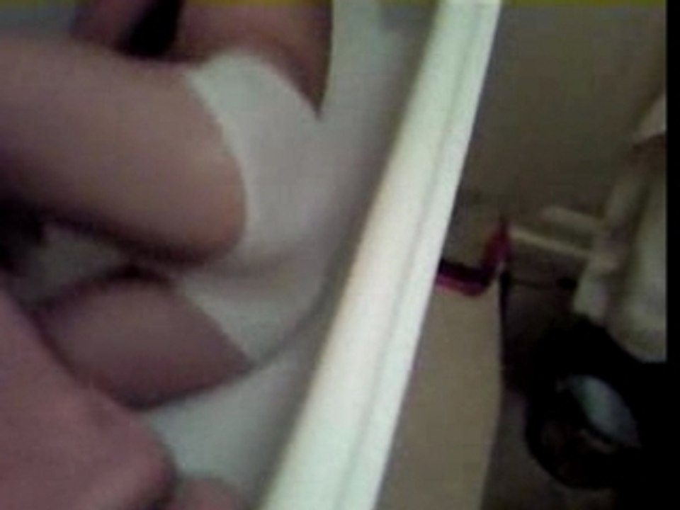 Arno sors de l'eau !  T'es tout bleu !