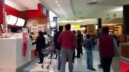 Pakistani Caught Javed Chaudhry In Sydney During Ramadan