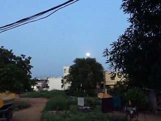 Sony Cyber-Shot DSC-HX400V Moon Zoom Test - 1
