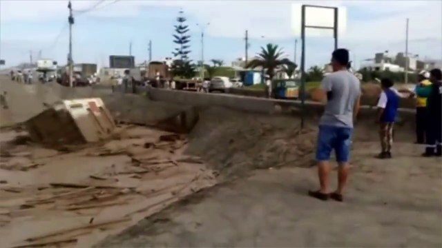 Woman escapes mudslide in Peru