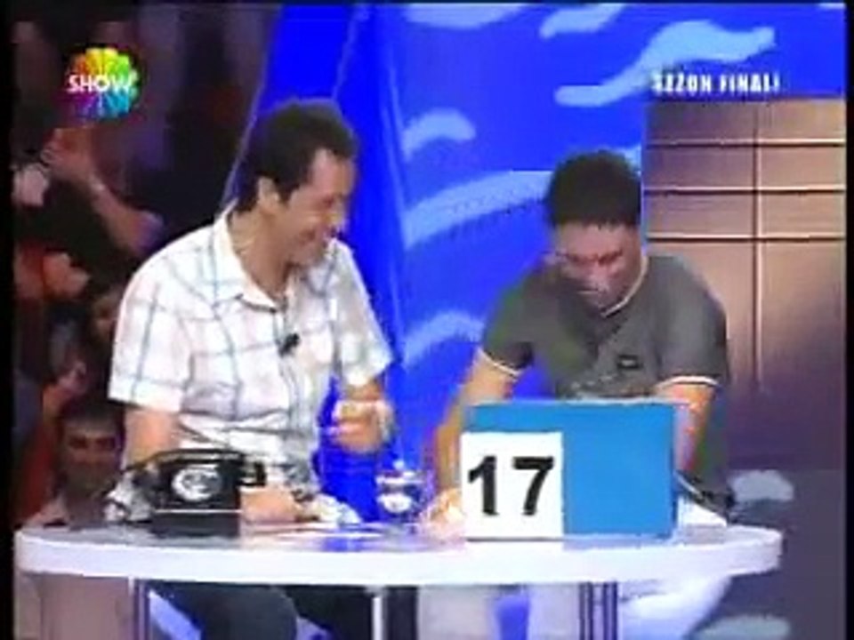 Arda Turandan Emre Belözoğlu taklidi