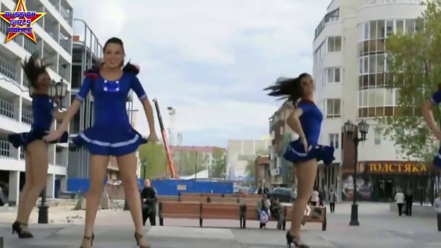 RUSSIAN GIRLS DANCE - Kalinka-Malinka Dance Remix (Russkaya Narodnaya Song)