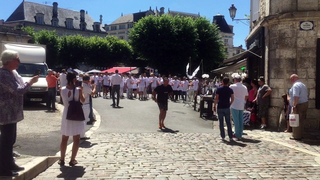 Course des garçons de café à Angoulême
